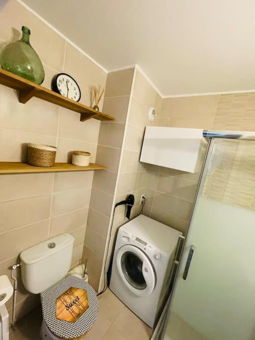 Studio Cosy Avec Terrasse Et Garage Saint-Laurent Du Var Limitrophe Nice Ngoại thất bức ảnh